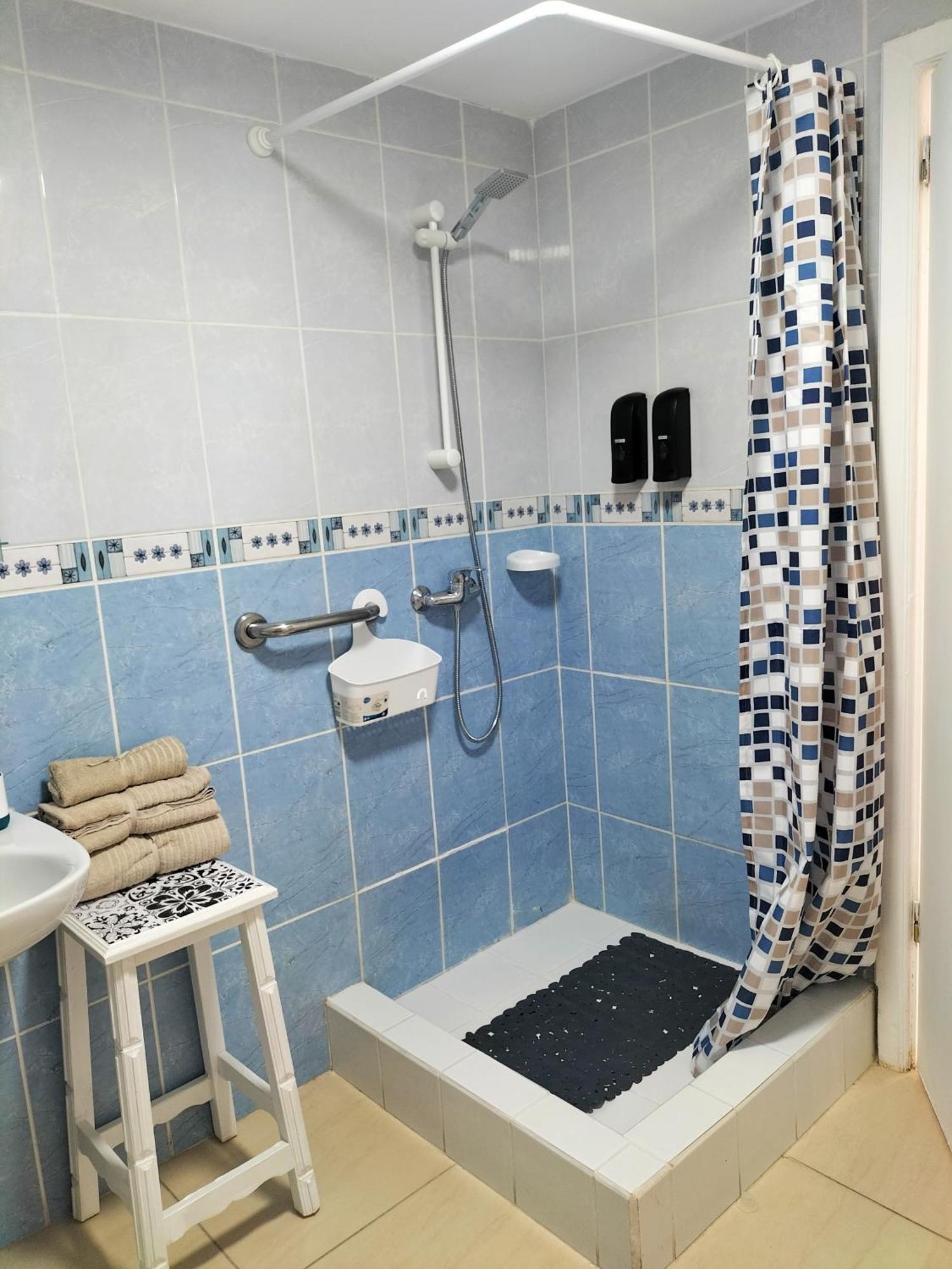 Port Royale Los Cristianos Лос Кристианос Экстерьер фото
